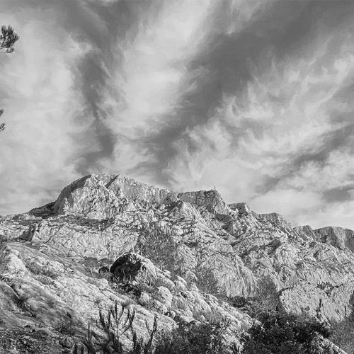 LES SENTIERS VERTICAUX DE LA SAINTE-VICTOIRE