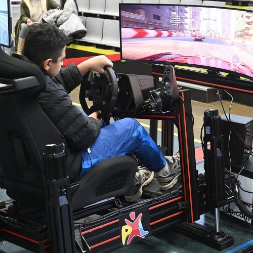 SIMULATION DE COURSE AUTOMOBILE